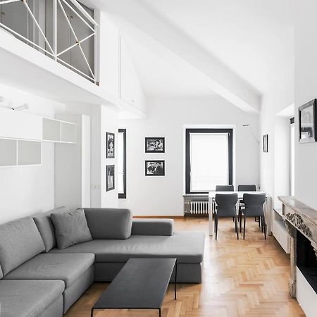 Living Brera, A Unique Experience - Vicolo Fiori Apartment Milan Luaran gambar