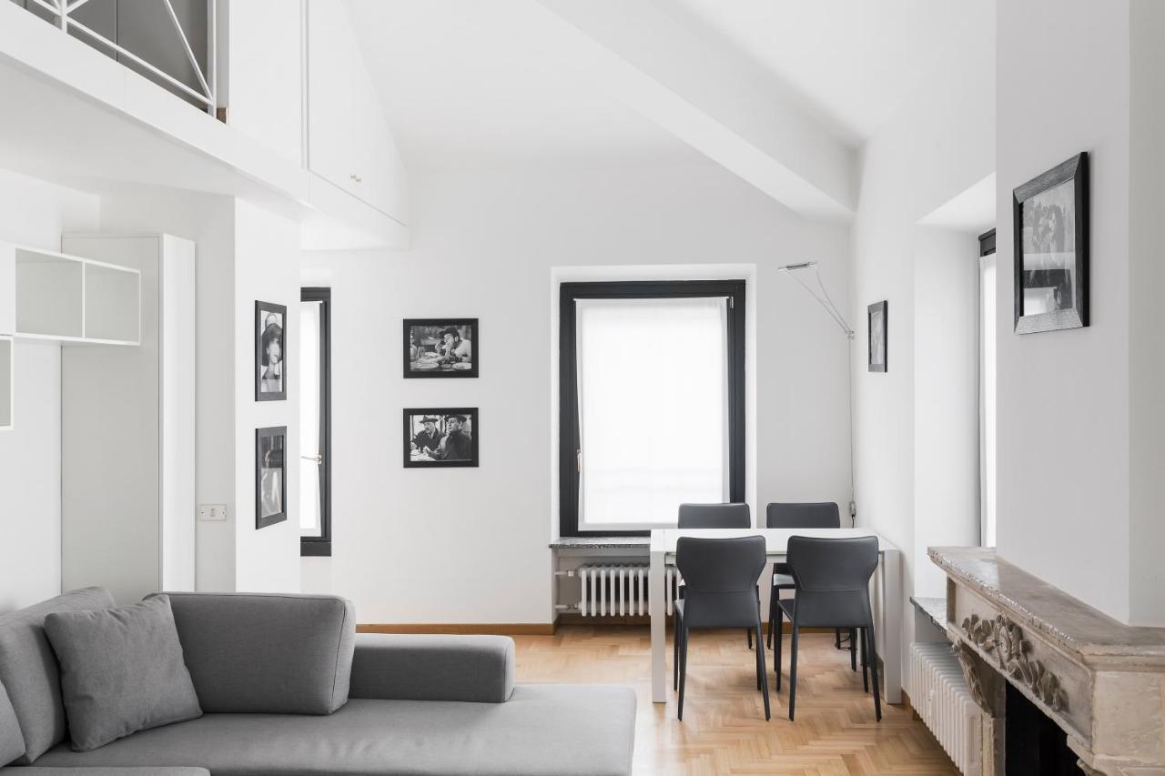Living Brera, A Unique Experience - Vicolo Fiori Apartment Milan Luaran gambar
