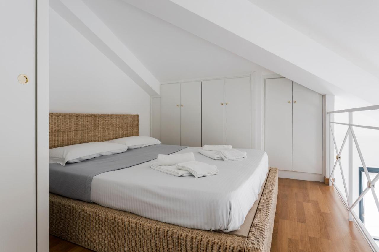 Living Brera, A Unique Experience - Vicolo Fiori Apartment Milan Luaran gambar
