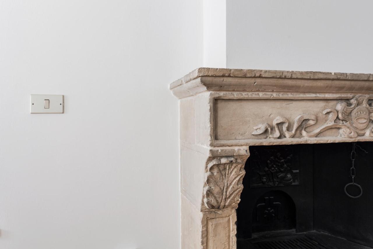 Living Brera, A Unique Experience - Vicolo Fiori Apartment Milan Luaran gambar