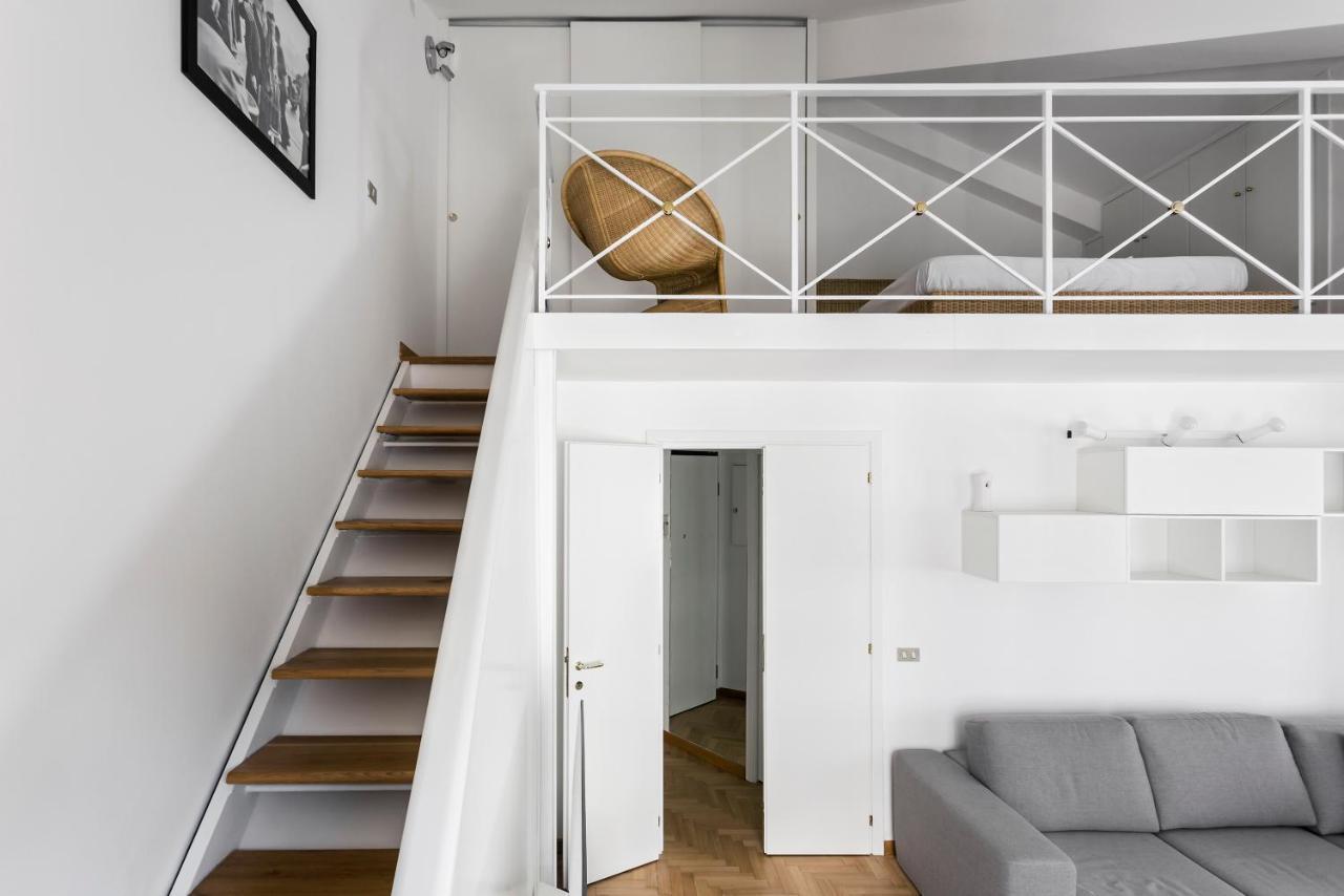 Living Brera, A Unique Experience - Vicolo Fiori Apartment Milan Luaran gambar